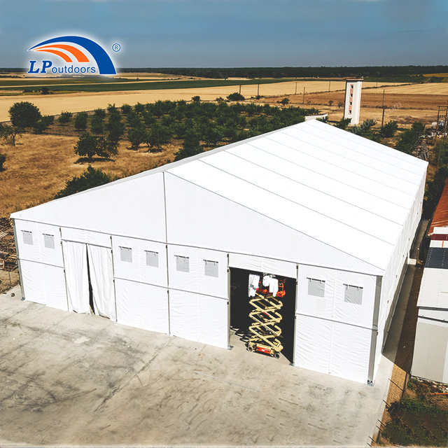30m Clear Span Side Raised Warehouse Tent Easy for Forklifts Enter And Exit