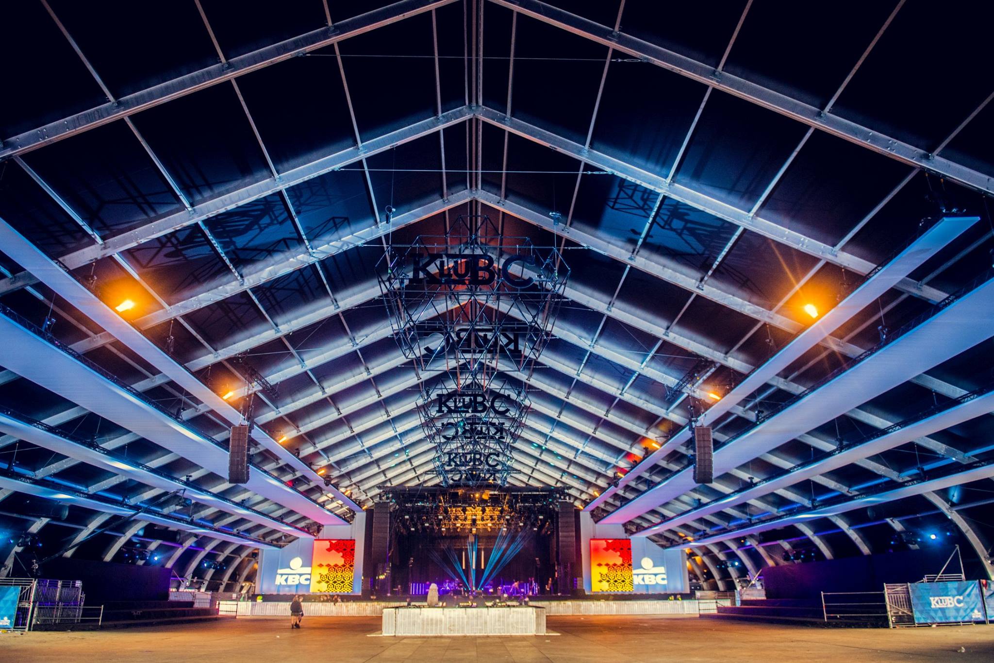 25x60m Sports tent temporary stadium building for musical festival event 
