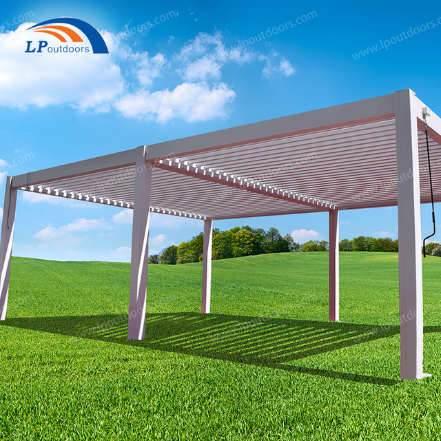Outdoor Gazebo Aluminum Louvre Roof Pergola For Commercial Bar